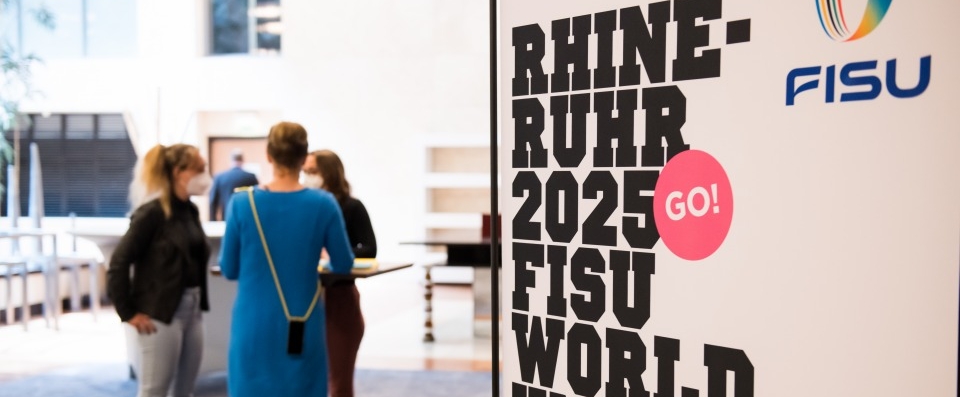 Plakat der Rhine-Ruhr 2025 FISU World University Games