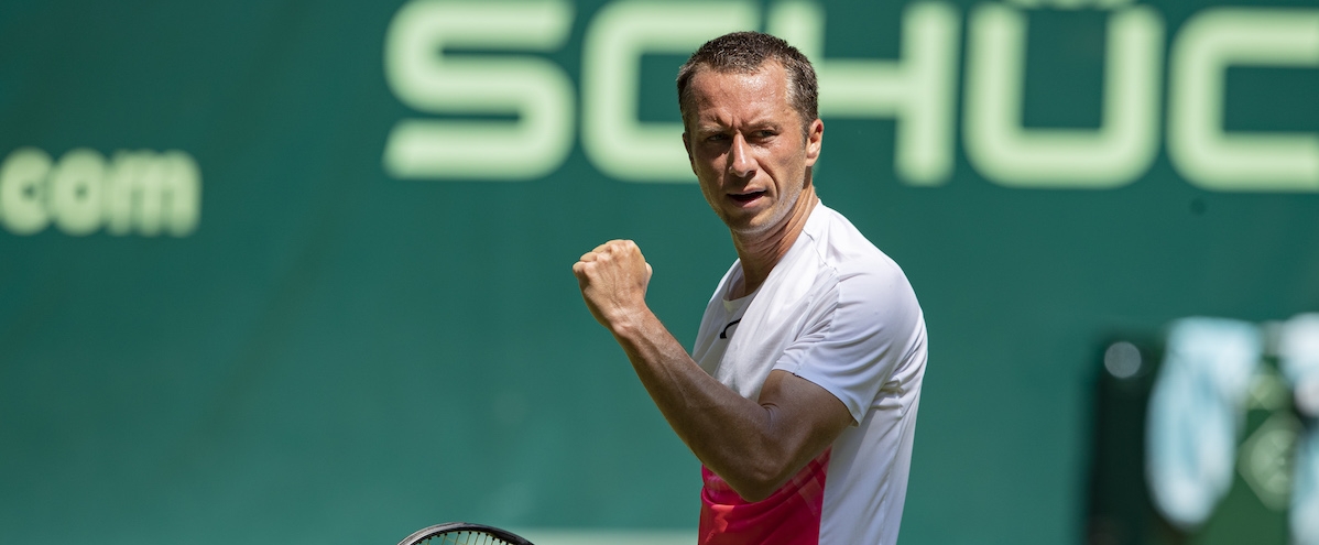Tennisspieler mit geballter Faust
