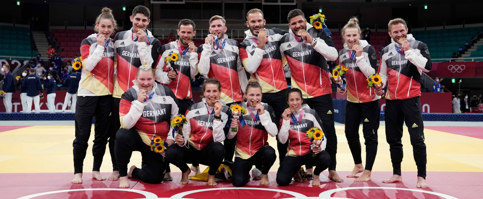 Judo MixTeam mit den Bronzemedaillen