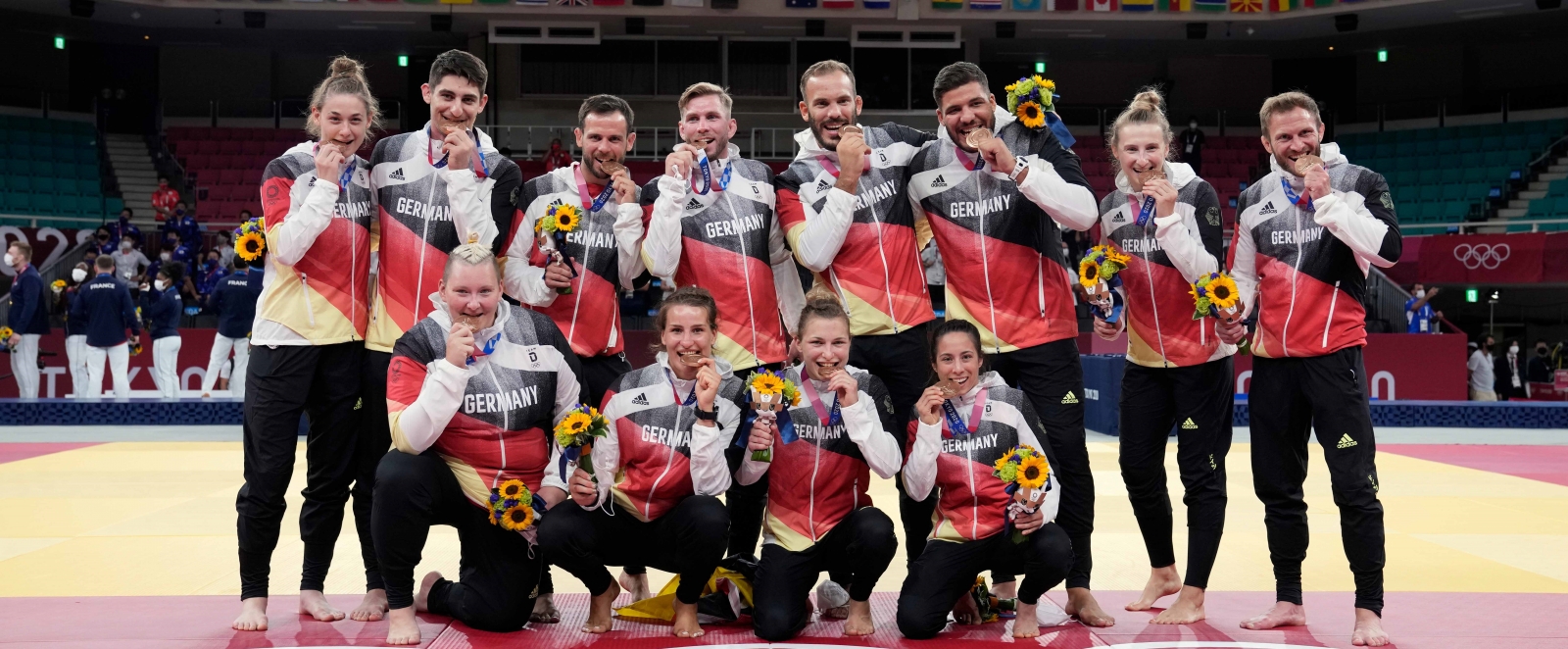 Judo MixTeam mit den Bronzemedaillen