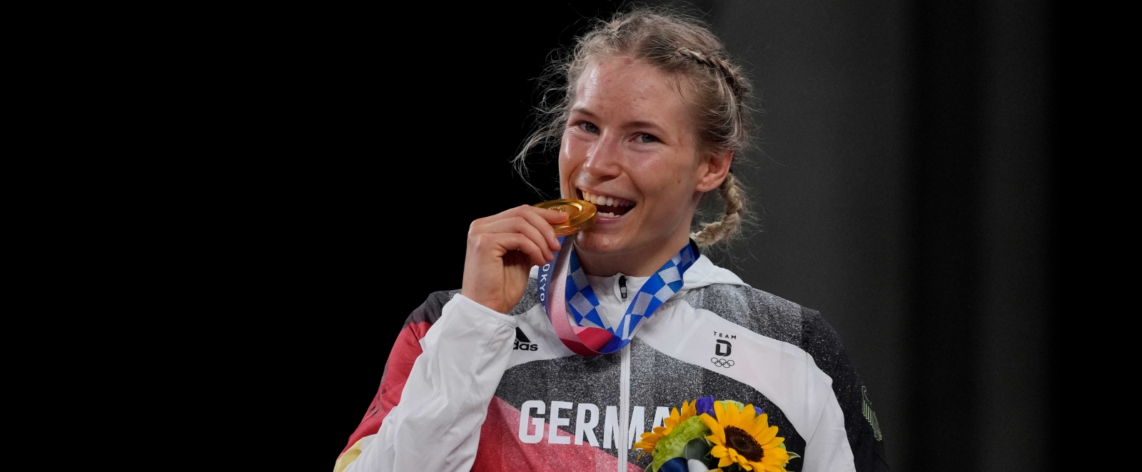 Aline Rotter-Focken mit Goldmedaille
