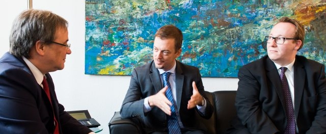 Ministerpräsident Armin Laschet empfängt den Präsidenten des Internationalen Paralympischen Komitees