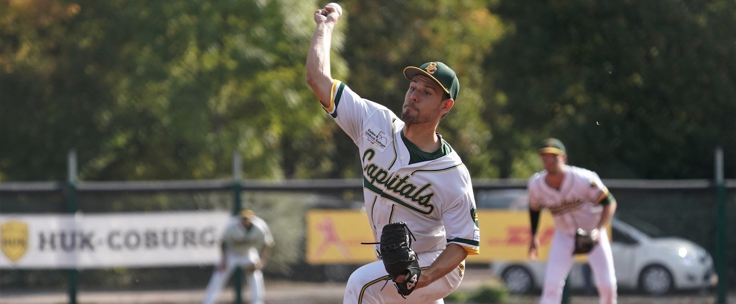 Baseballspieler beim Wurf