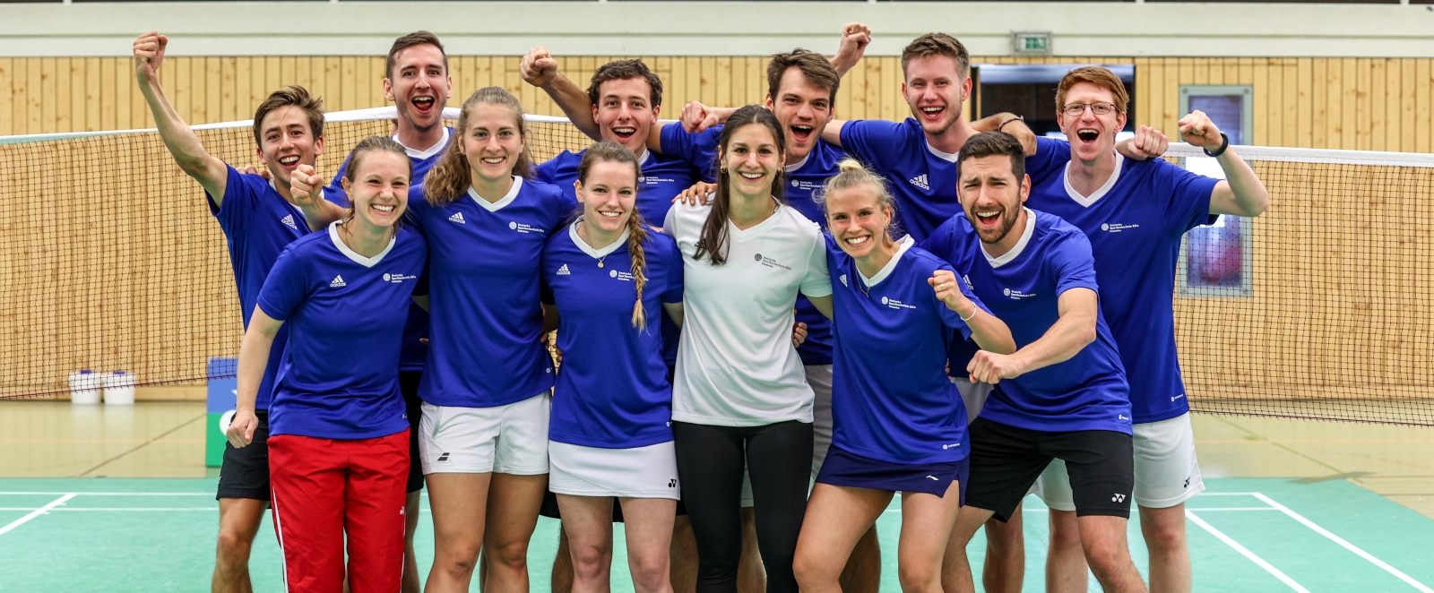 Gruppenbild des Badminton-Sieger-Teams.