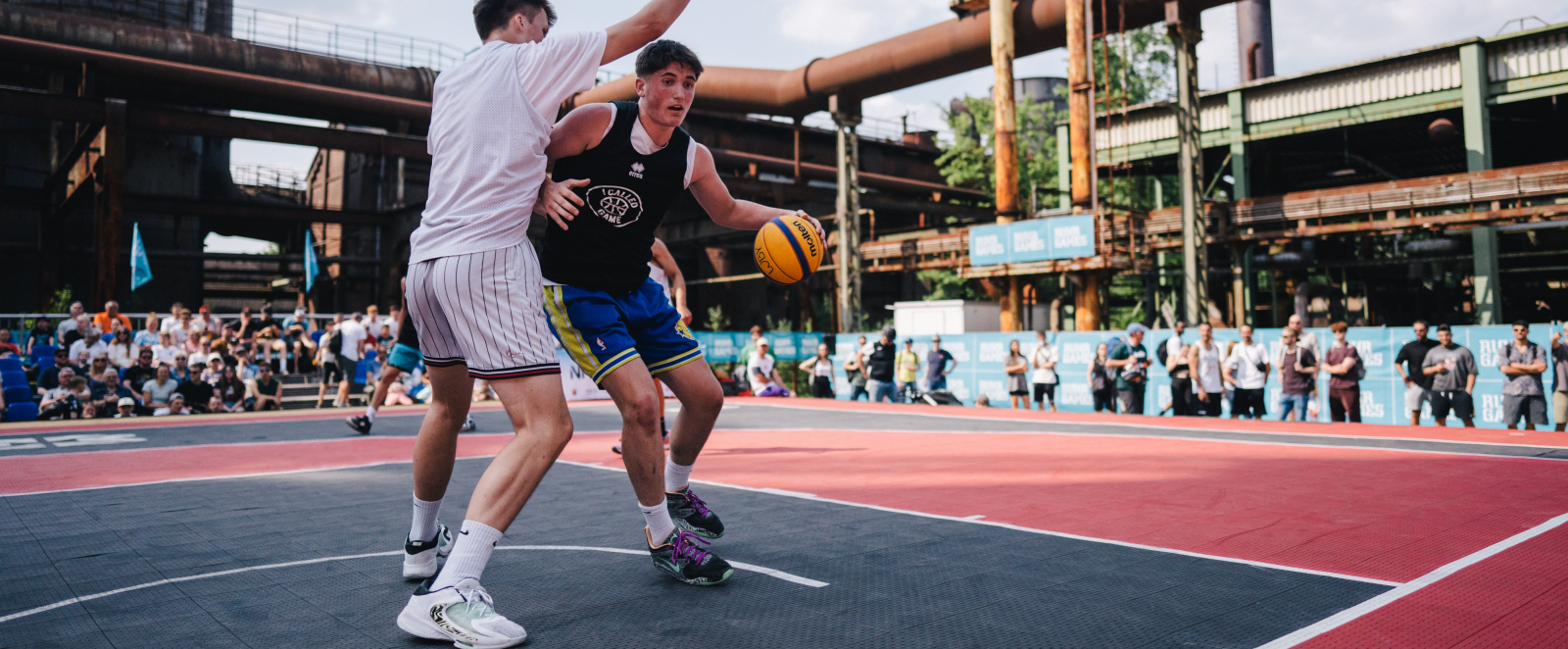 Basketball wurde in der 3x3-Version gespielt