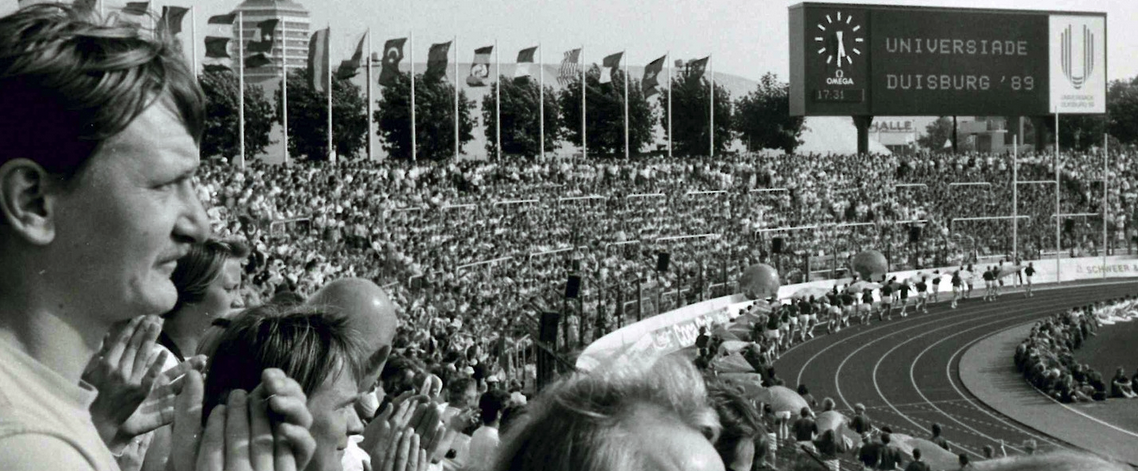 Zuschauer bei der Eröffnungsfeier 1989 in Duisburg