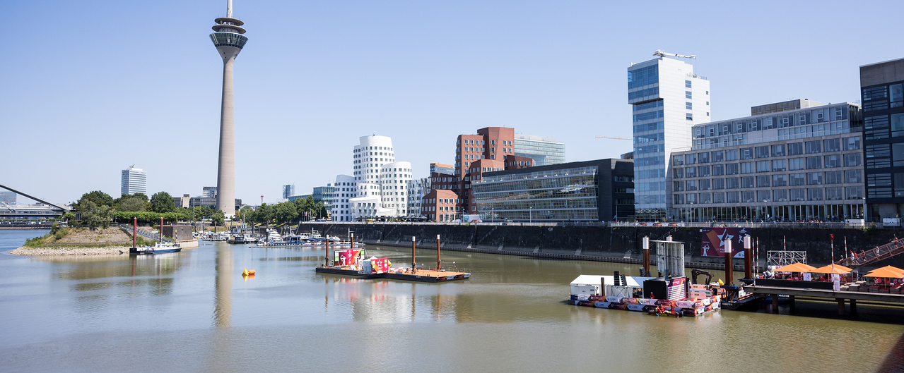 Bogensport im Medienhafen Düsseldorf