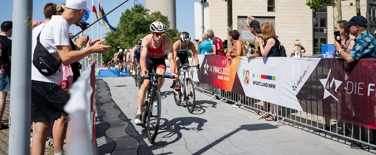 Triathlon-Teilnehmer in Düsseldorf