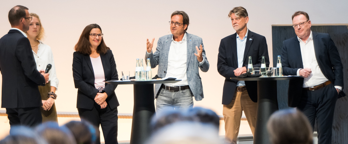 Expertenrunde diskutiert über möglichen Bewerbungsprozess zur Ausrichtung Olympischer und Paralympischer Spiele