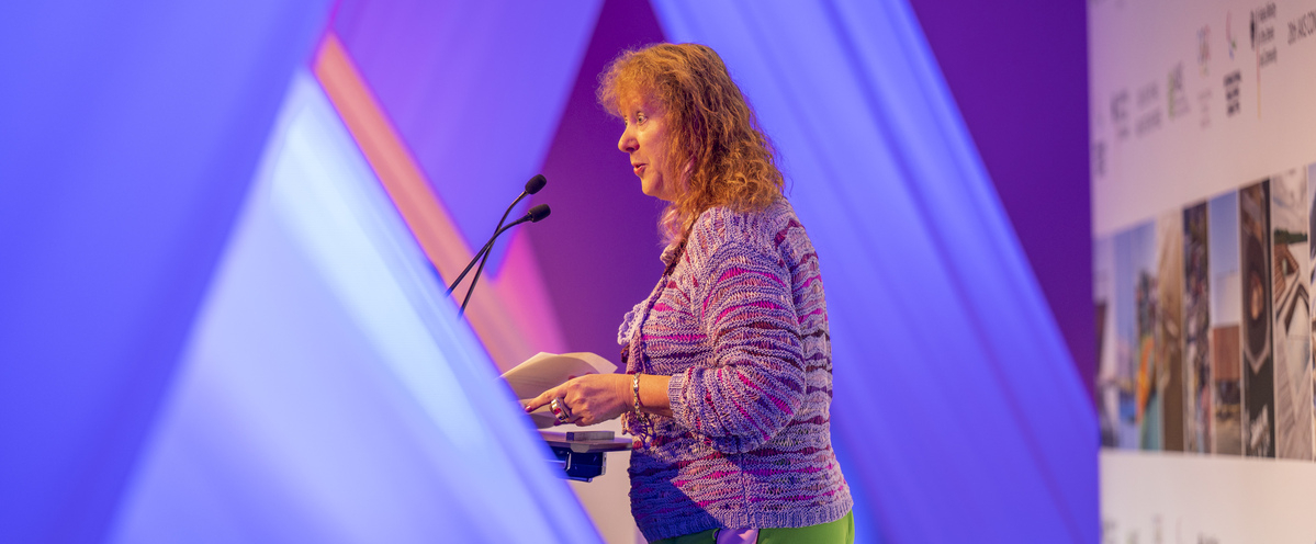 Andrea Milz, Staatssekretärin für Sport und Ehrenamt, bei der Verleihung des “IOC IPC IAKS Architekturpreises”