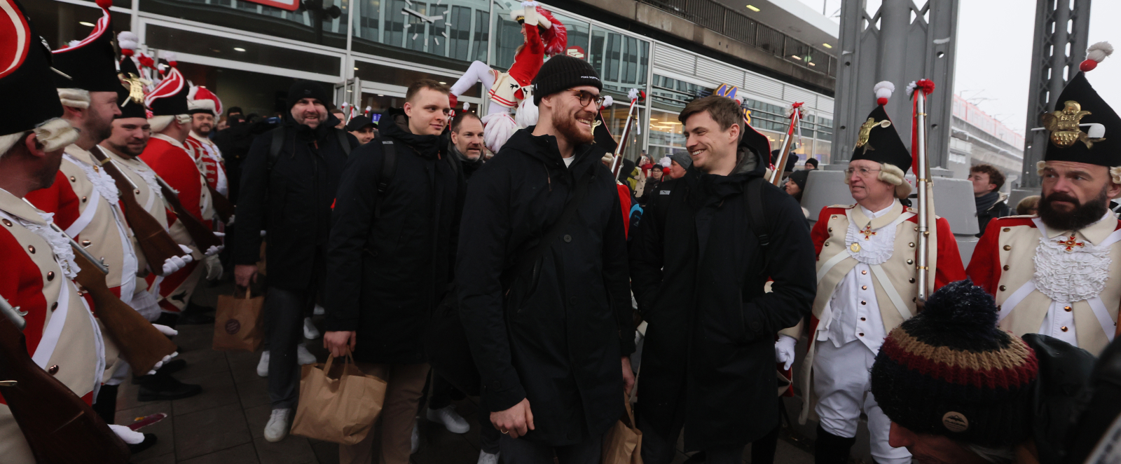 Deutsches Handball-Team am Kölner Bahnhof