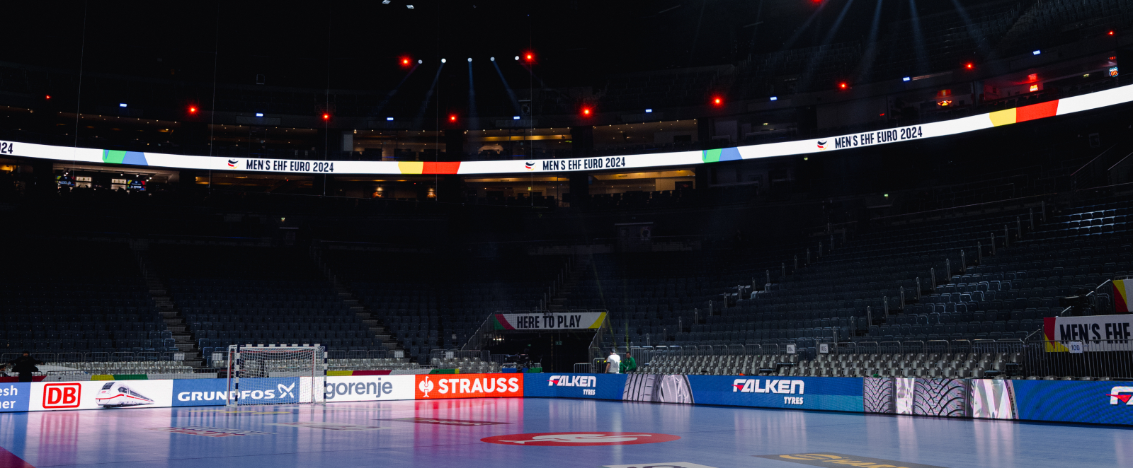 Blick auf das Spielfeld in der Lanxess arena