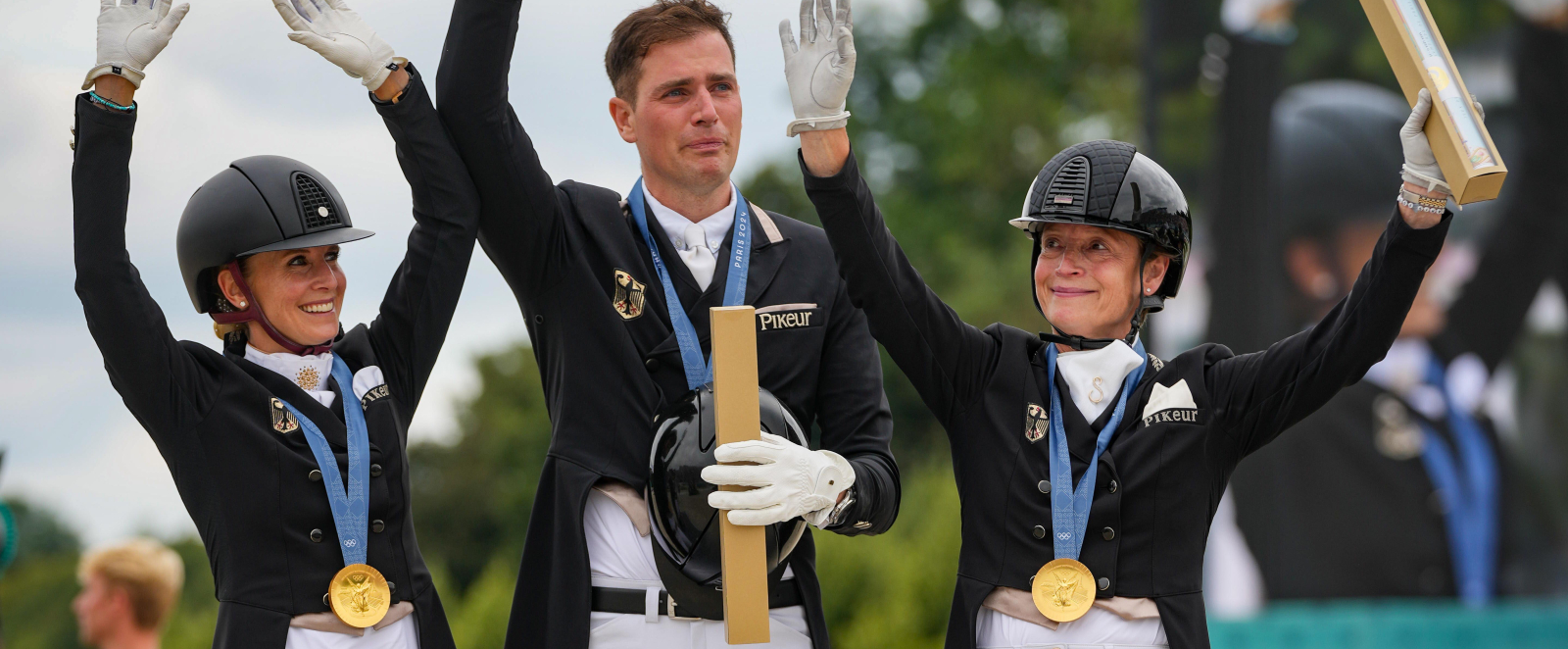 Deutsche Dressur-Equipe holt Gold im Schlossgarten von Versailles