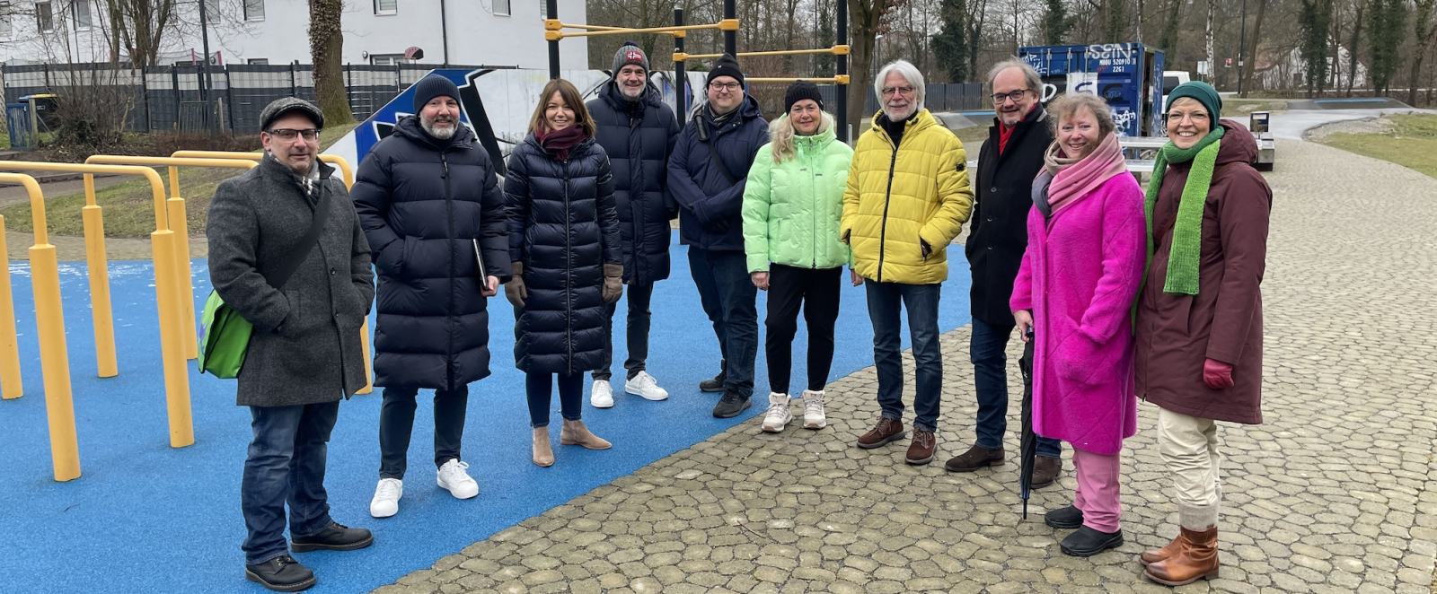 Andrea Milz mit weiteren Personen in Gütersloh
