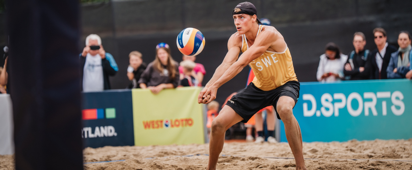 Beachvolleyballer in Aktion bei der EM
