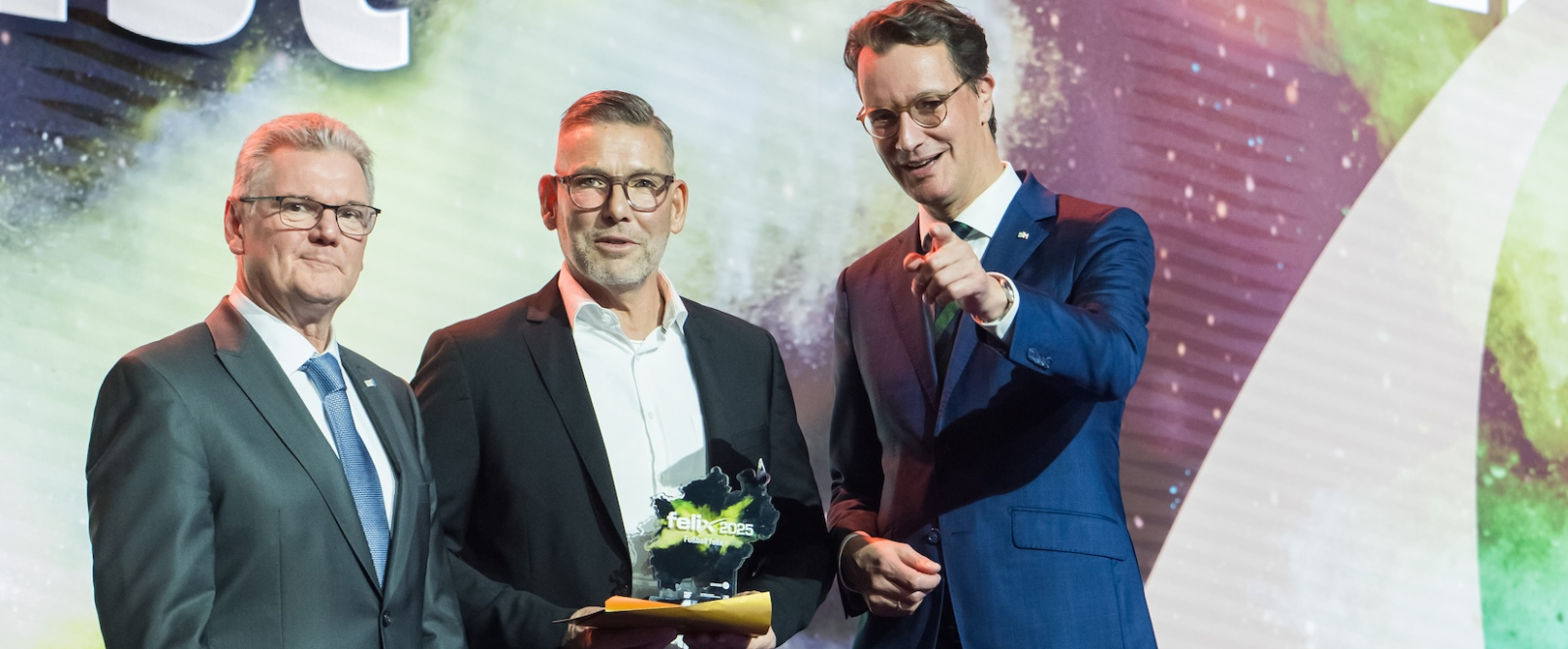 Preisübergabe beim felix award