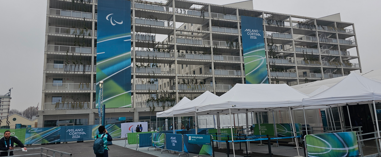 Blick auf das Paralympische Dorf in Mailand