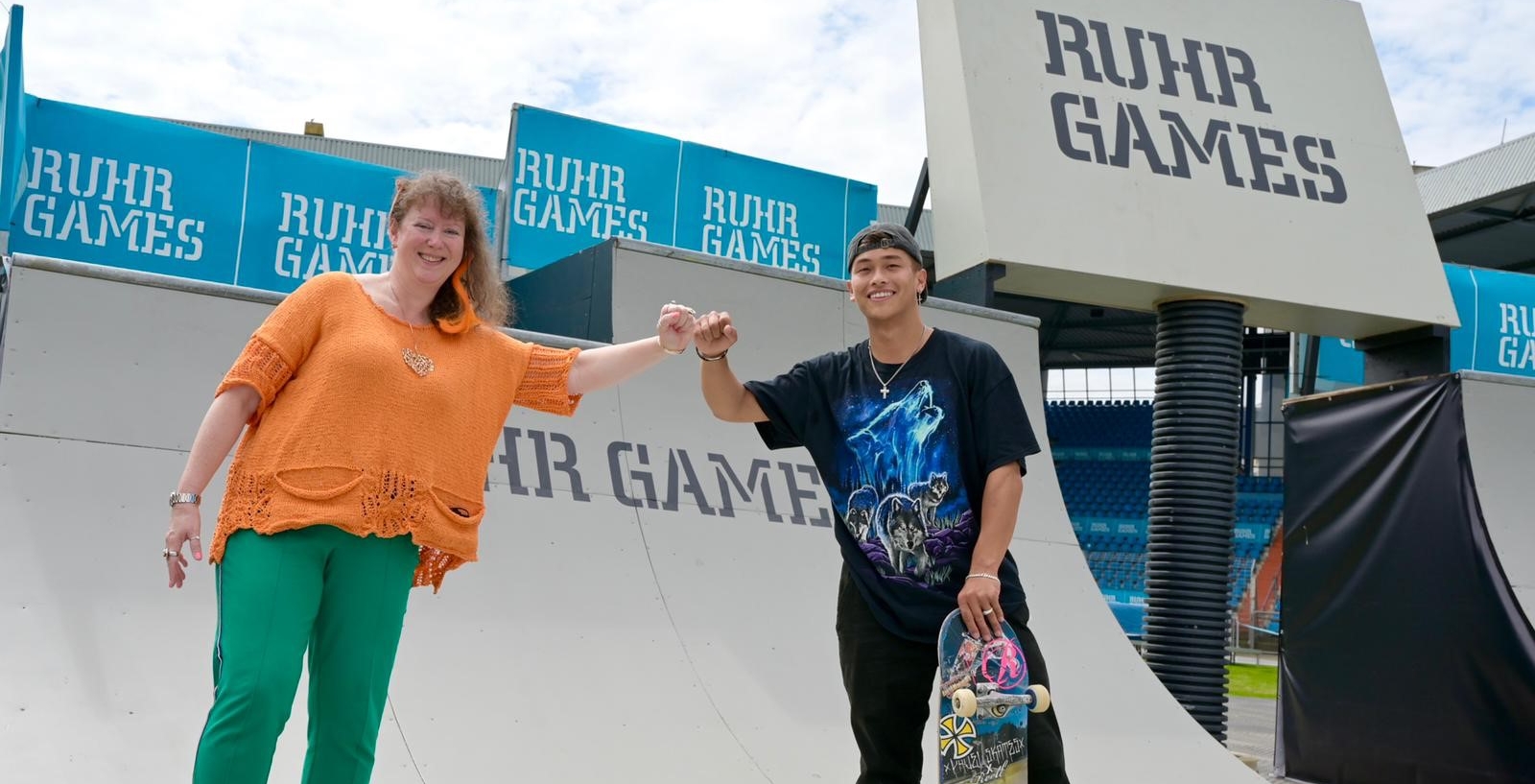 Staatsekretärin Milz mit einem Skater