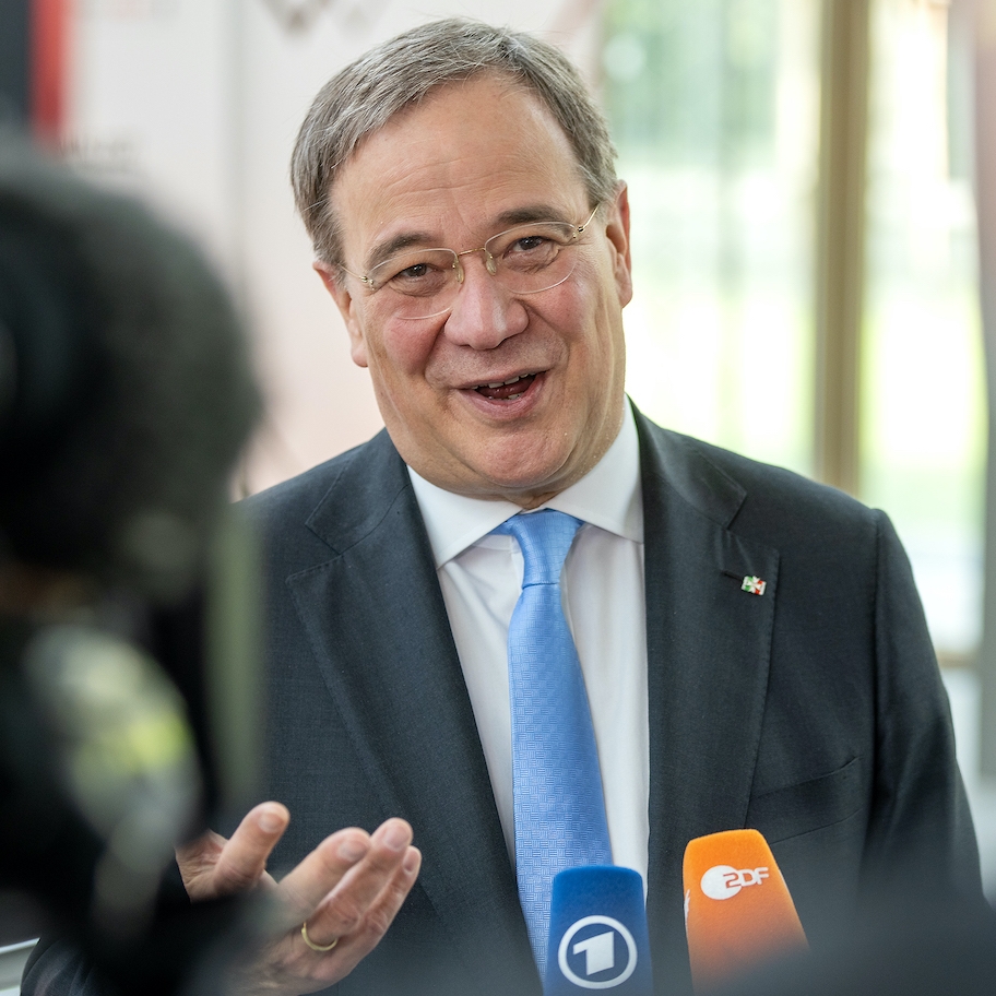 Ministerpräsident Armin Laschet bei einen Interview