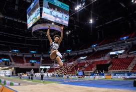 Mihambo beim Weitsprung bei der ISTAF 2021