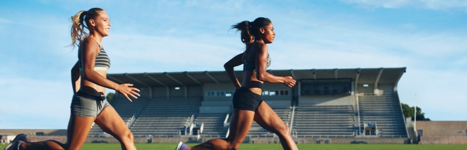 Zwei Frauen beim Sprint