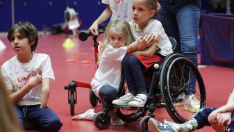 Kinder beim Para Sport Camp