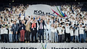 hochgeladenMinisterpräsident Wüst mit anderen Vertreterinnen und Vertretern bei der Pressekonferenz